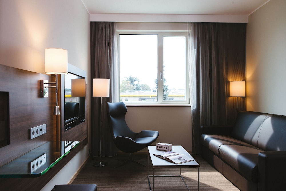 MOXY ABERDEEN AIRPORT 30/47