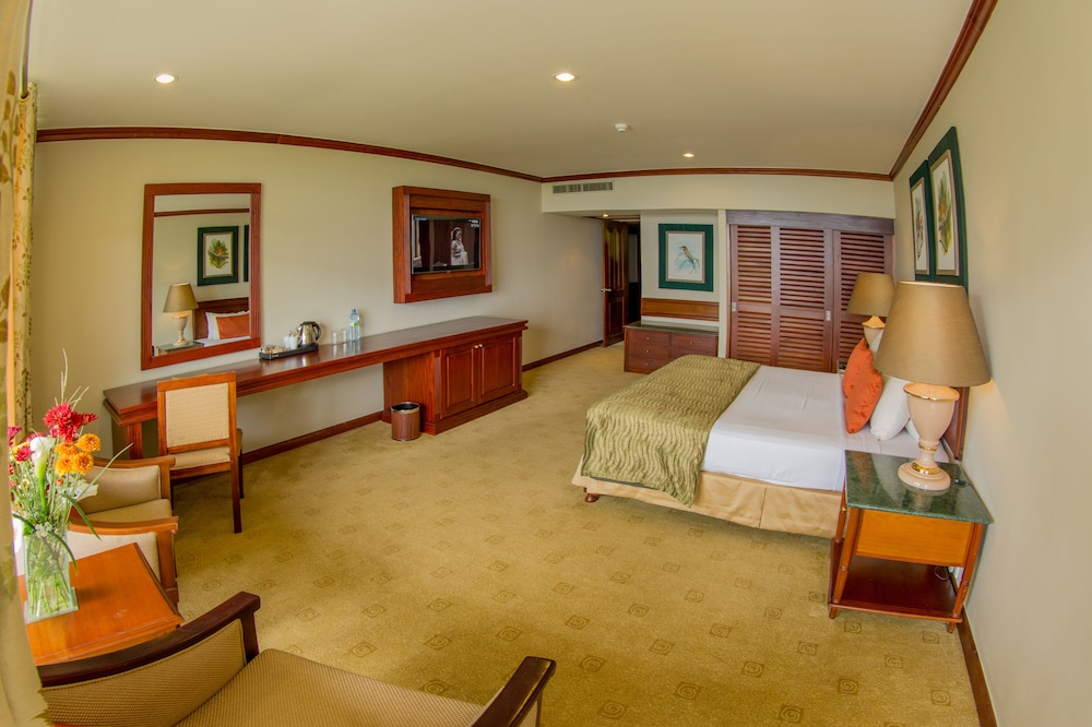 Hunas Falls Hotel Kandy 27/77