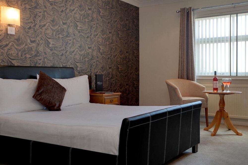 Parkmore Hotel And Leisure Club, Sure Hotel Collection by BW 22/35