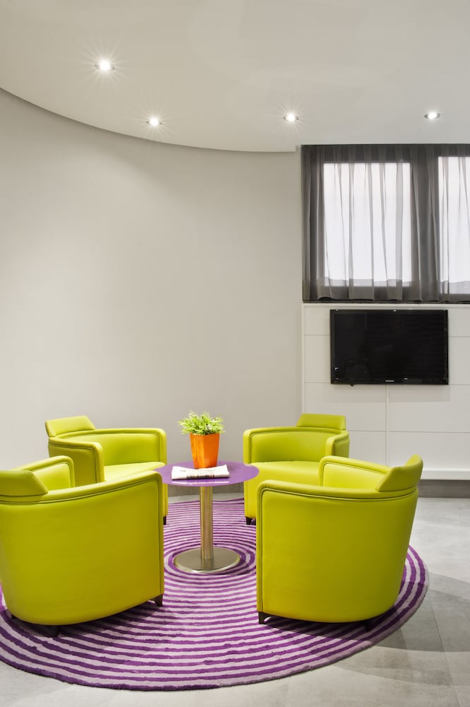 Ibis Styles Madrid Prado 26/50