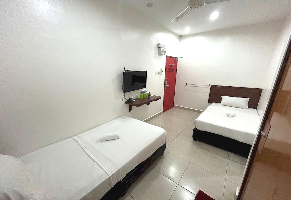 Hotel O Dns 13/22
