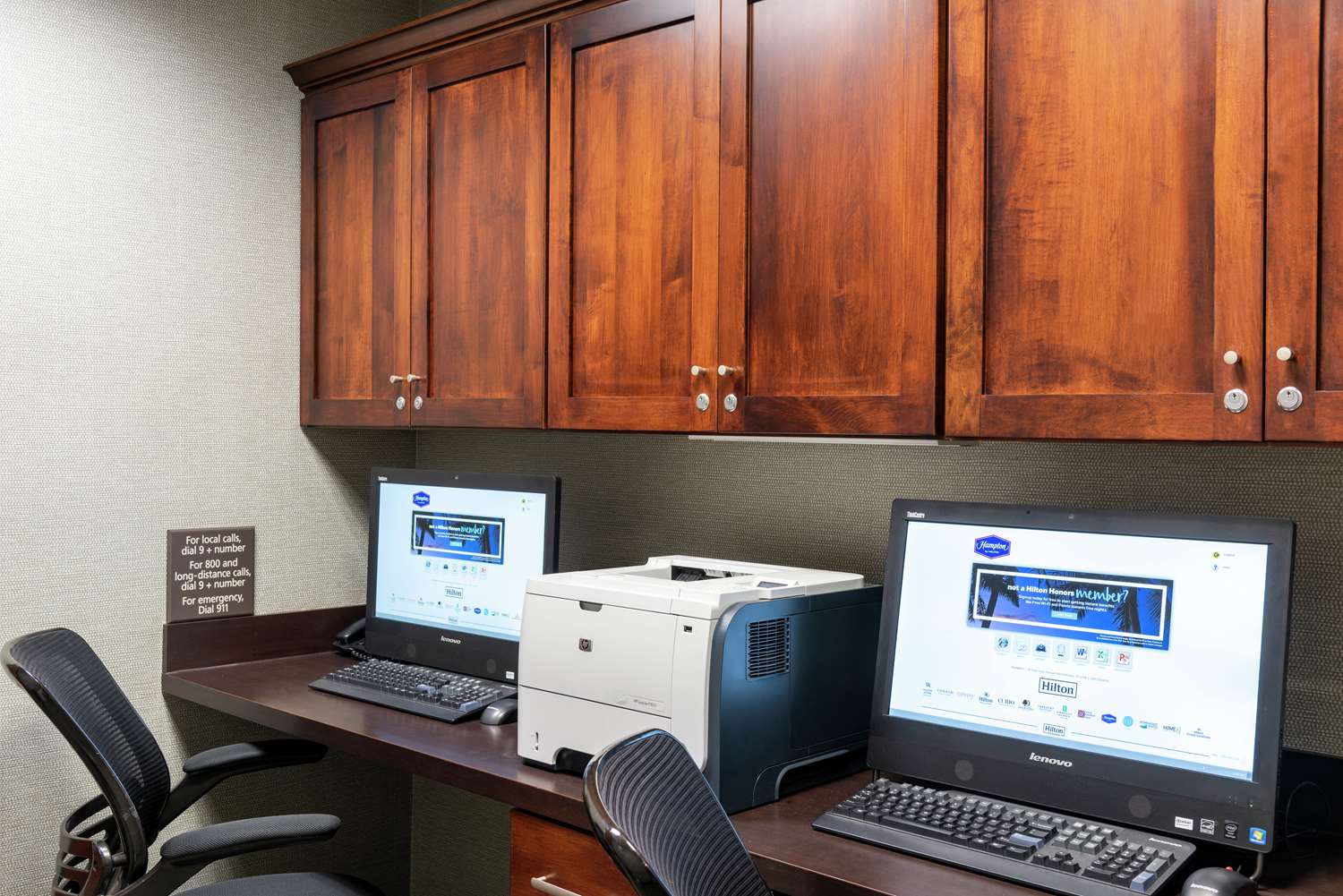 Hampton Inn Suites Marshalltown 15/25