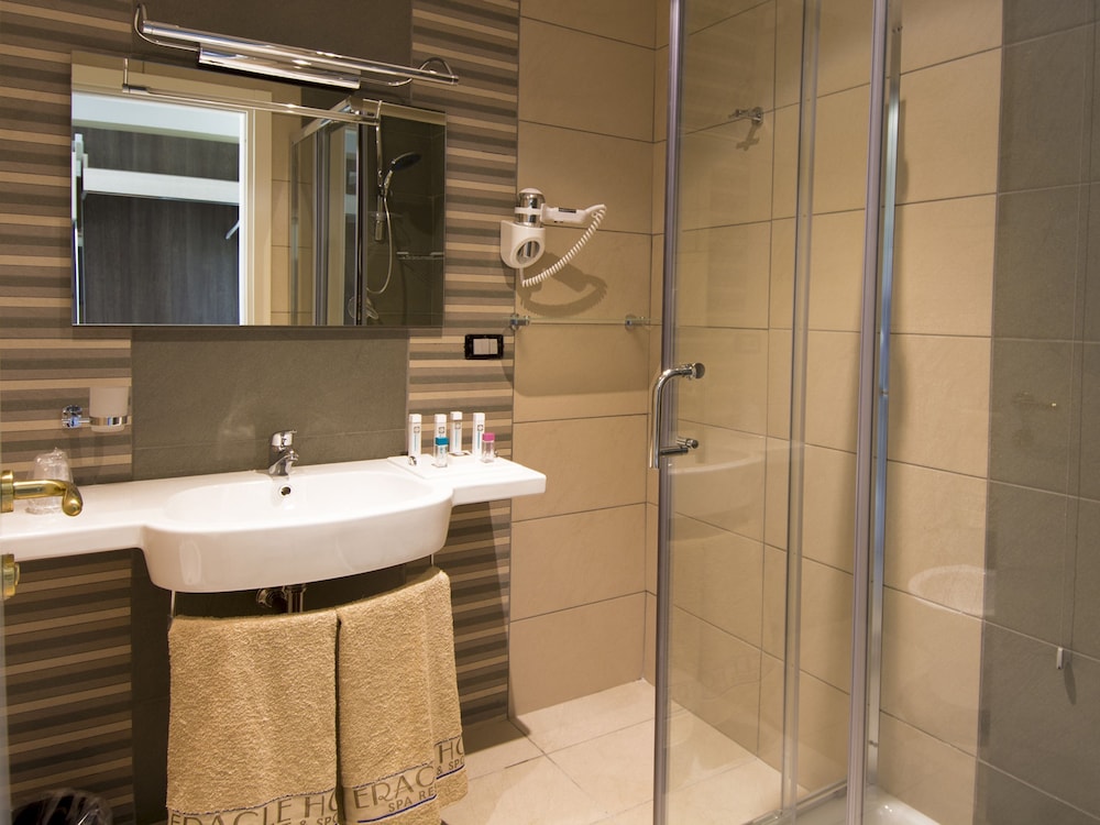 ERACLE HOTEL 14/61