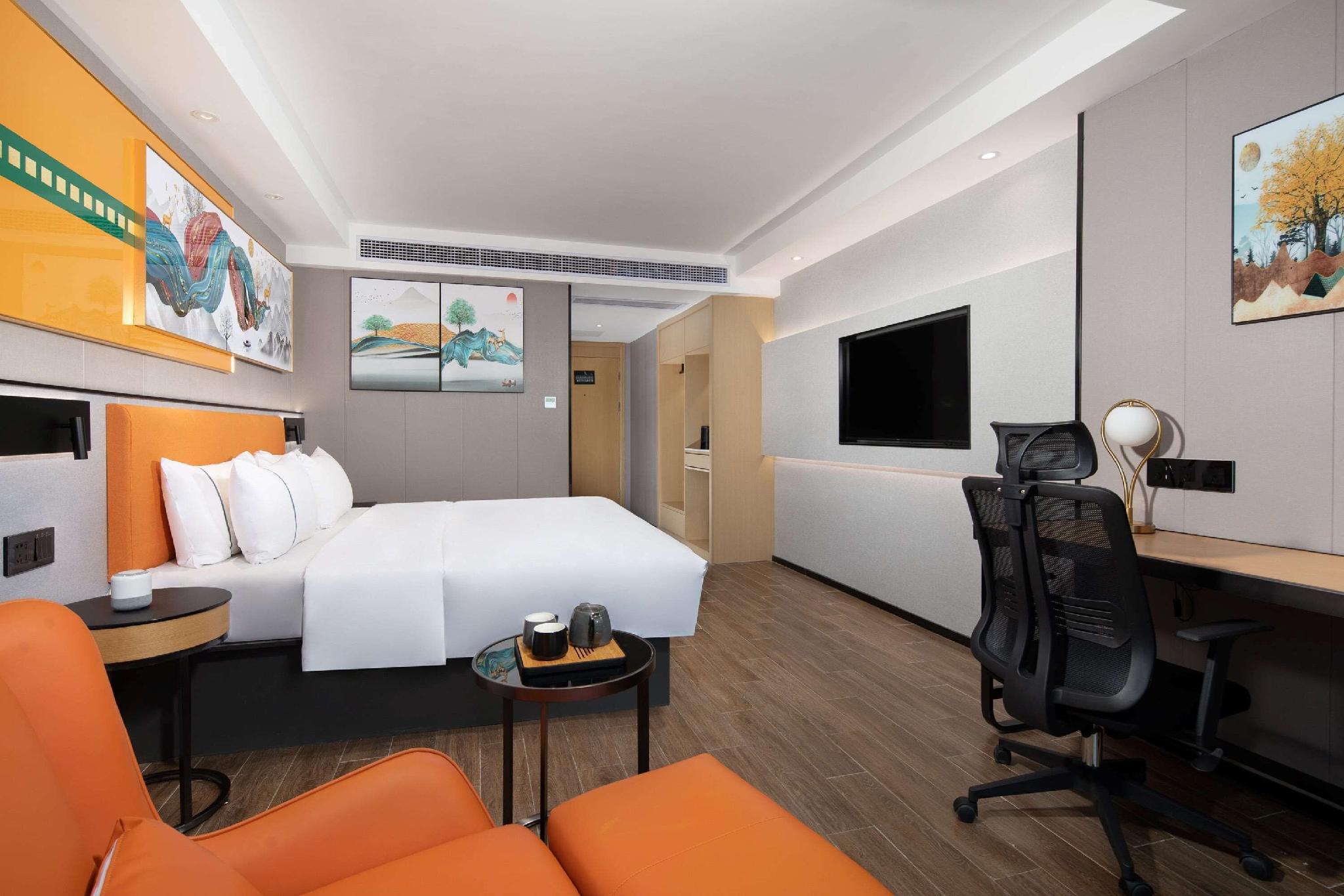 Smart, Premier, King Bed