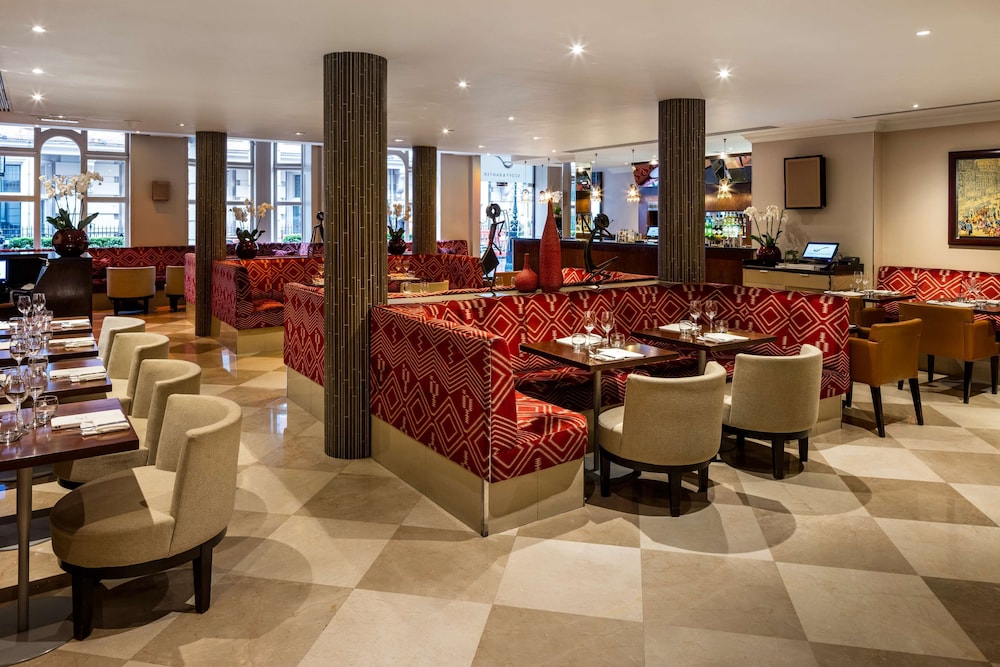 Radisson Blu Hotel, London Tottenham Court Road 31/49