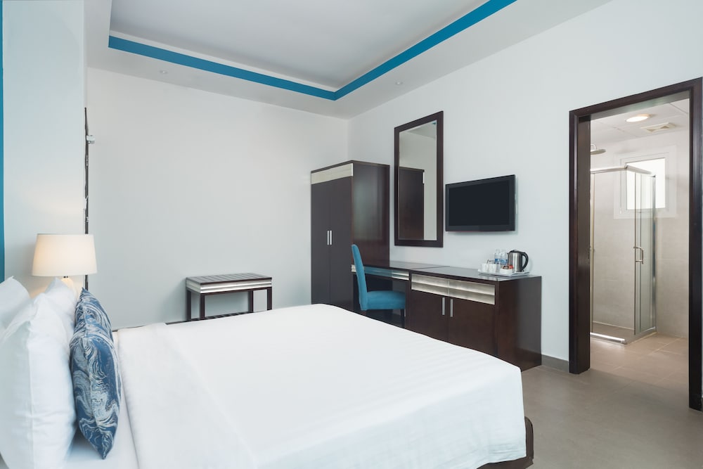 Al Hail Waves Hotel Managed By Centara 27/78