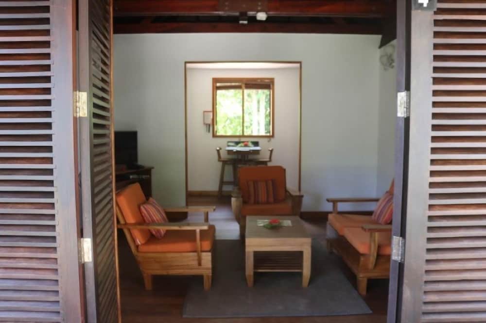 Heliconia Grove 19/46