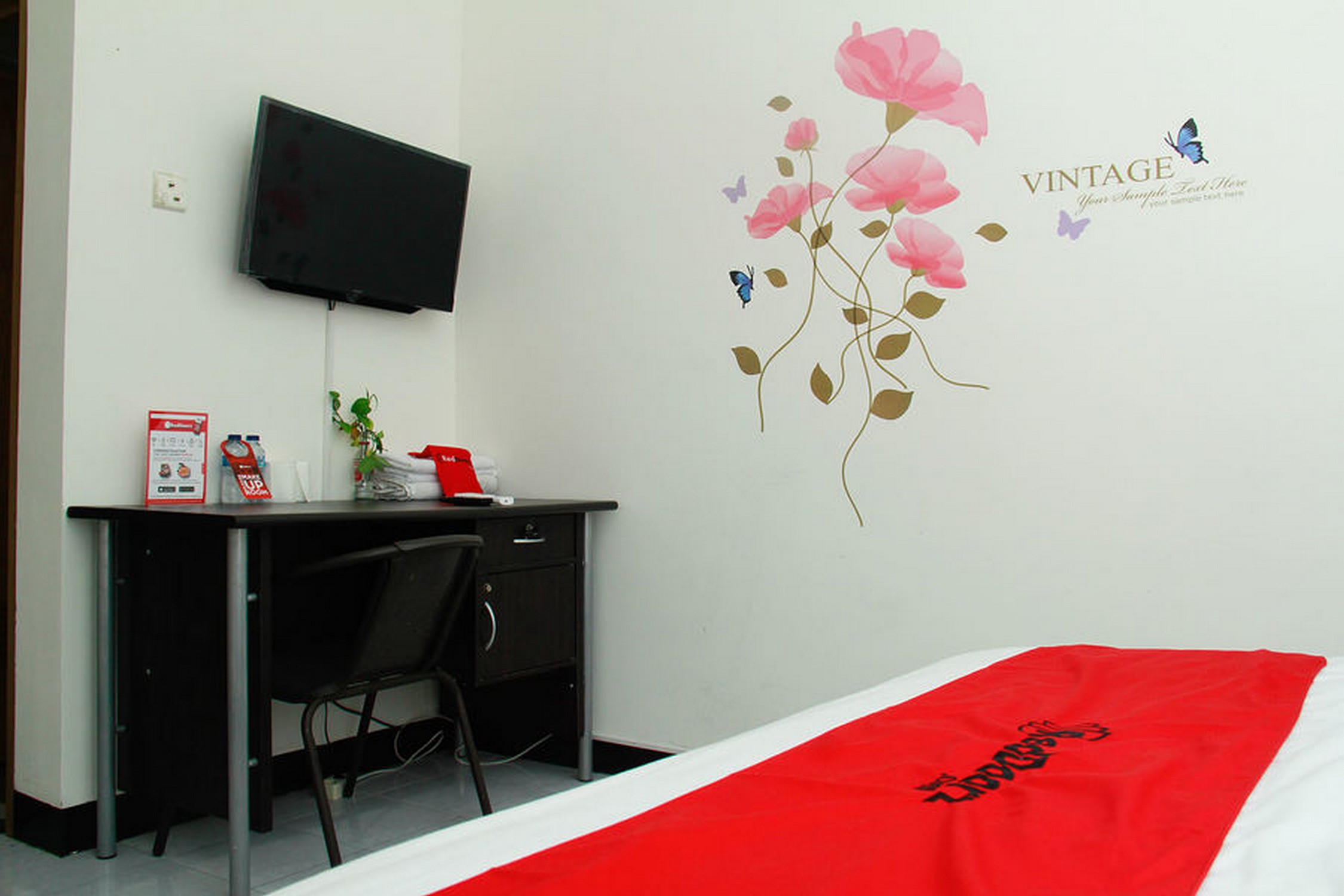 Reddoorz Plus Near Telkom Corporate University 5/29