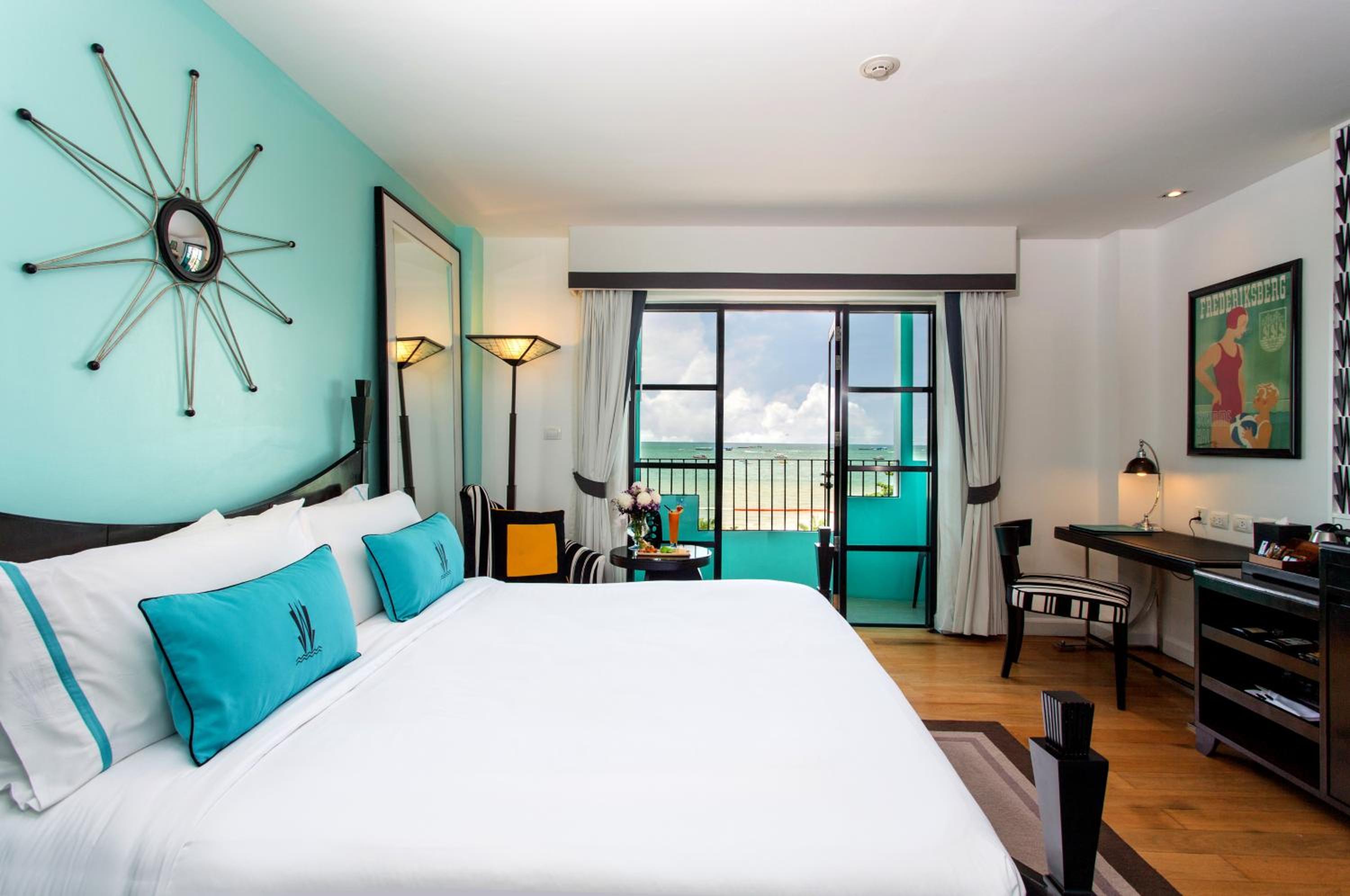 Sunset, King Bed, Sea View