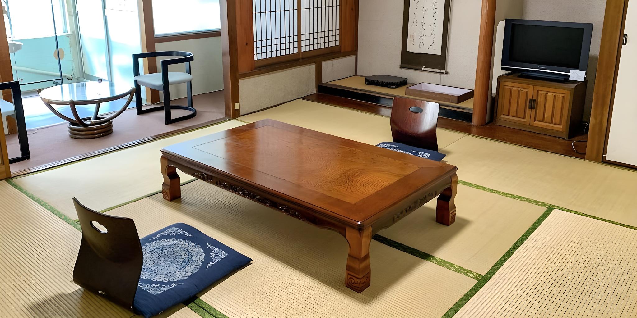 JAPANESE, SUPERIOR