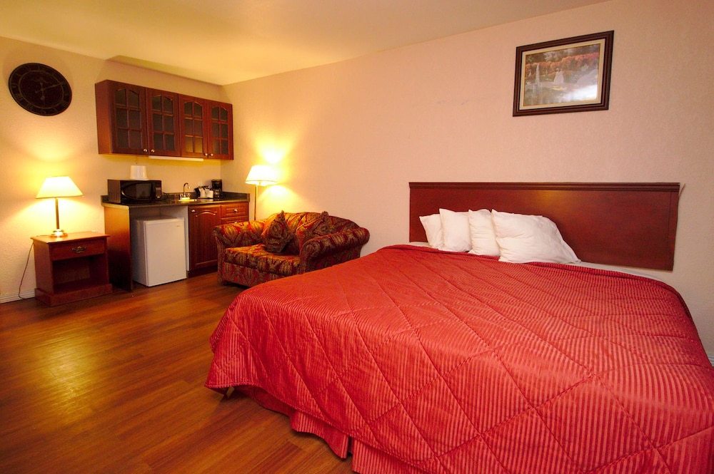 Niagara Lodge Suites 13/68