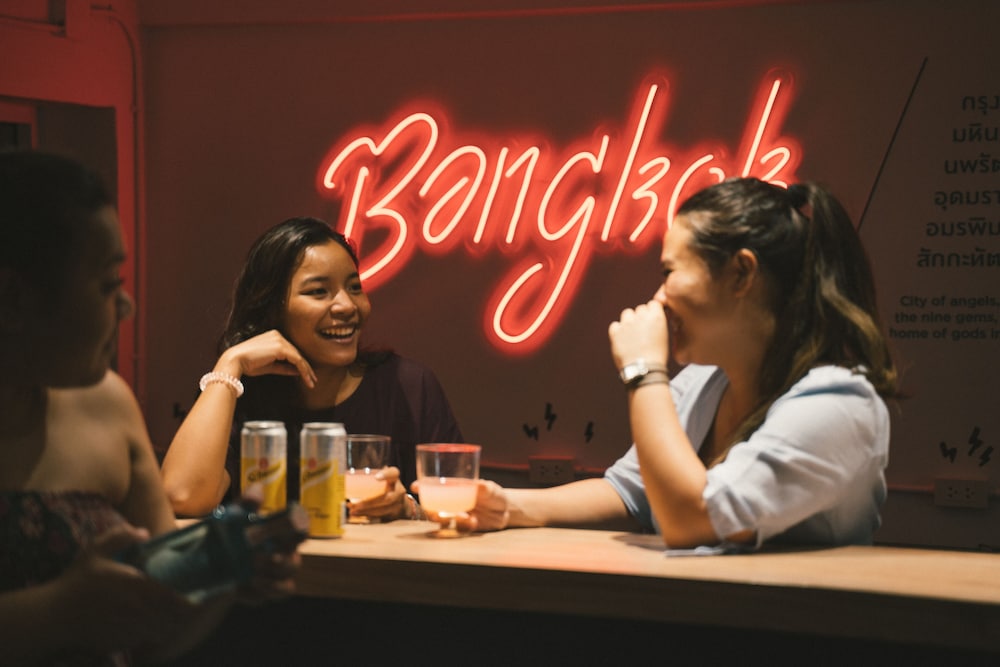 HQ HOSTEL SILOM 4/49