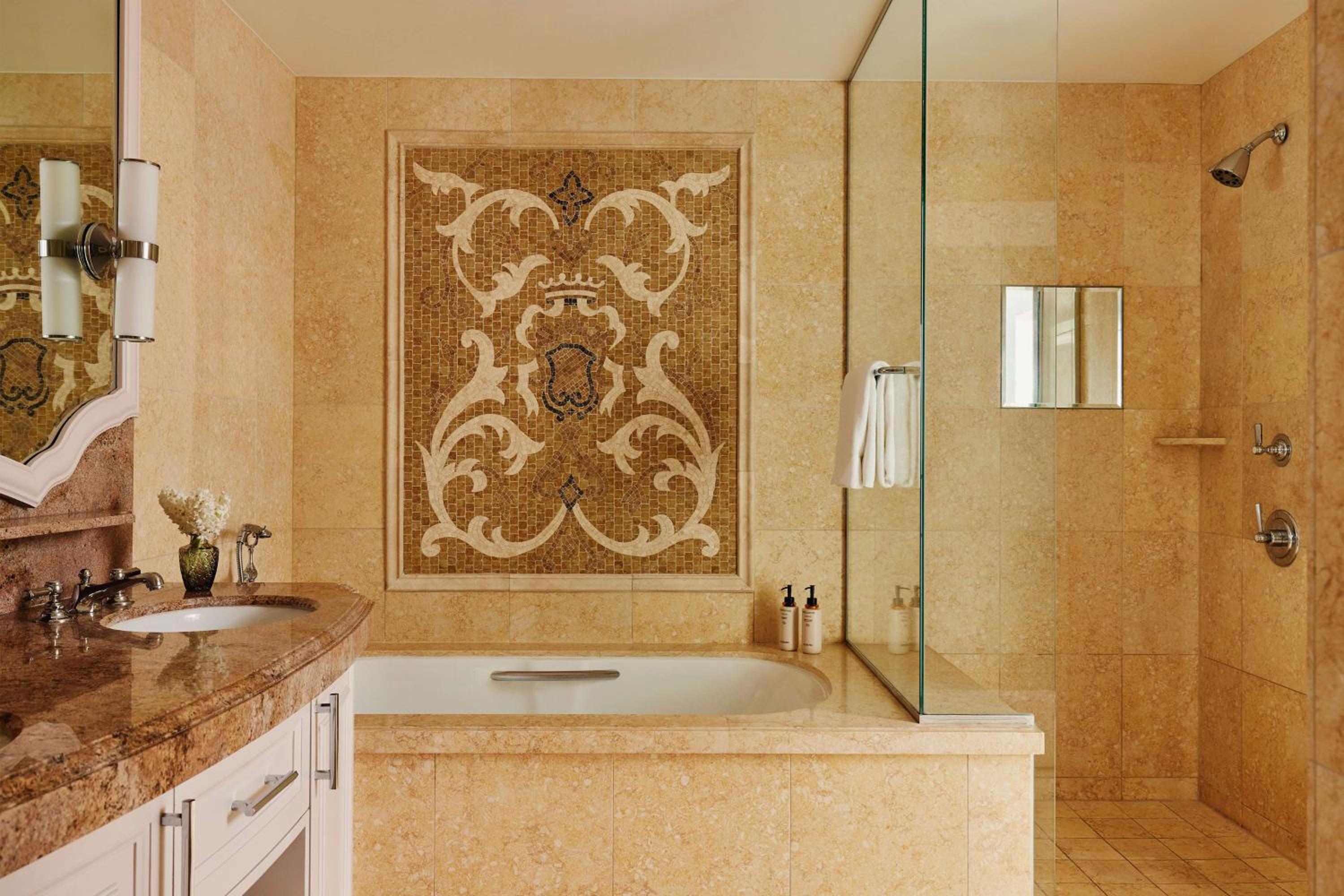 Room, Balcony, The Maybourne Beverly Hills 3/3