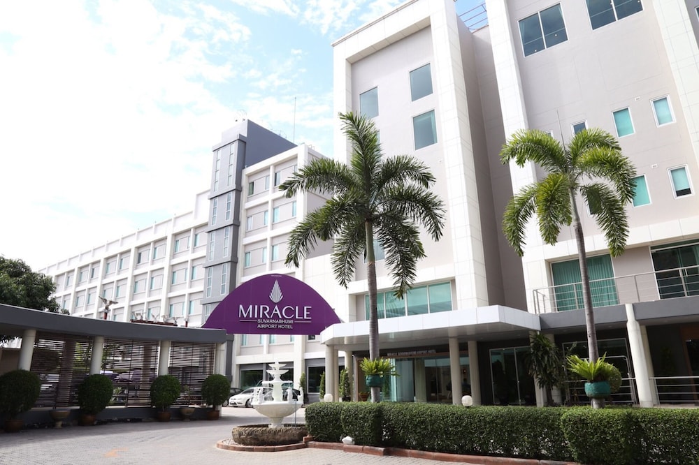 Miracle Suvarnabhumi Airport in BANG PHLI