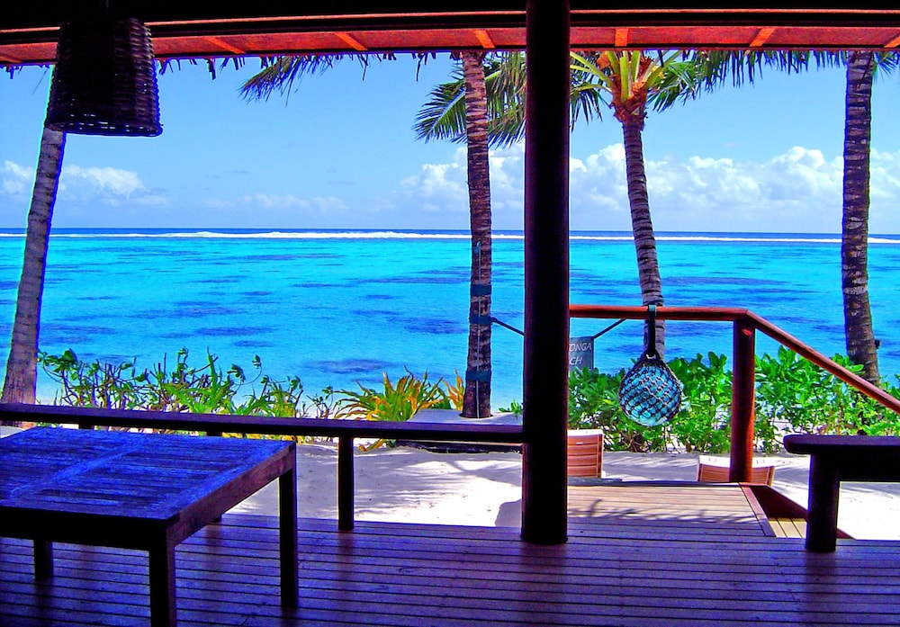 Rarotonga Beach Bungalows 18/50