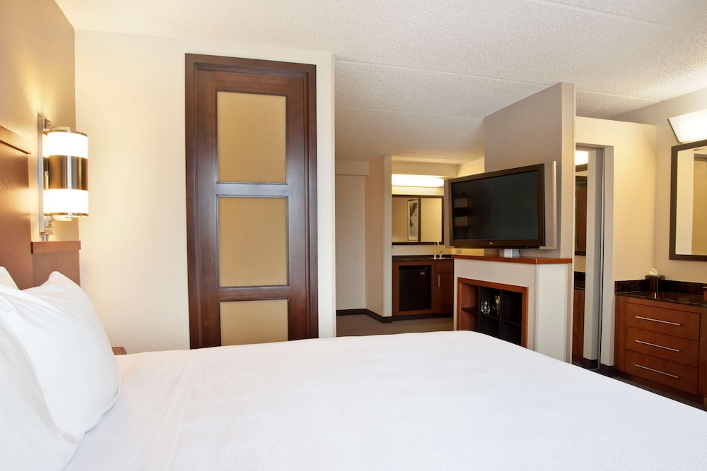 Hyatt Place Across from Universal Orlando Resort 13/60
