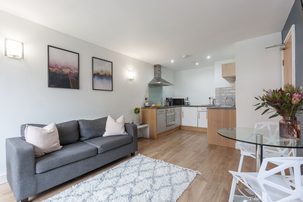 Kspace Serviced Apartments West One 10/23