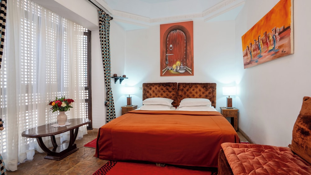 Riad Aubrac 28/75