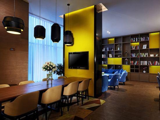 Hampton By Hilton Suining Hedong New District China 33/48