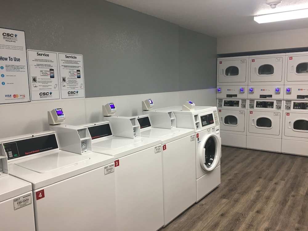 Woodspring Suites Orlando International Drive 29/43