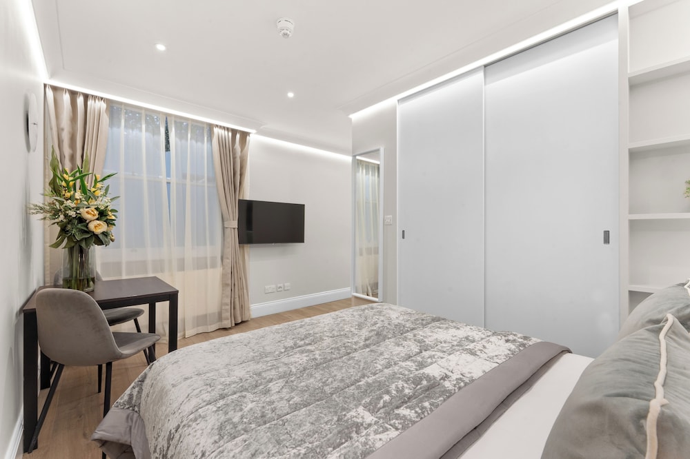 Guilford Street Apartments 37/50