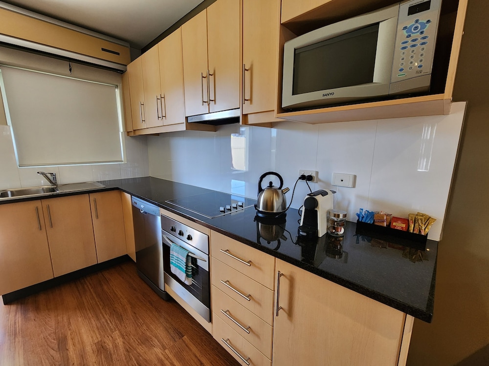 Ethelton Serviced Apartments 47/50