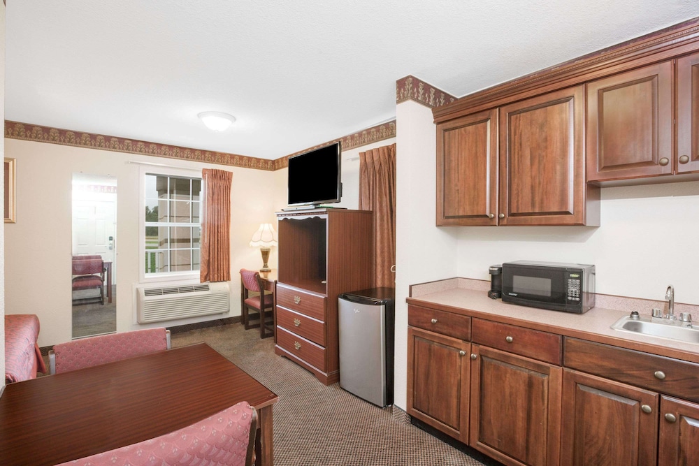 Days Inn by Wyndham Trumann AR 36/56