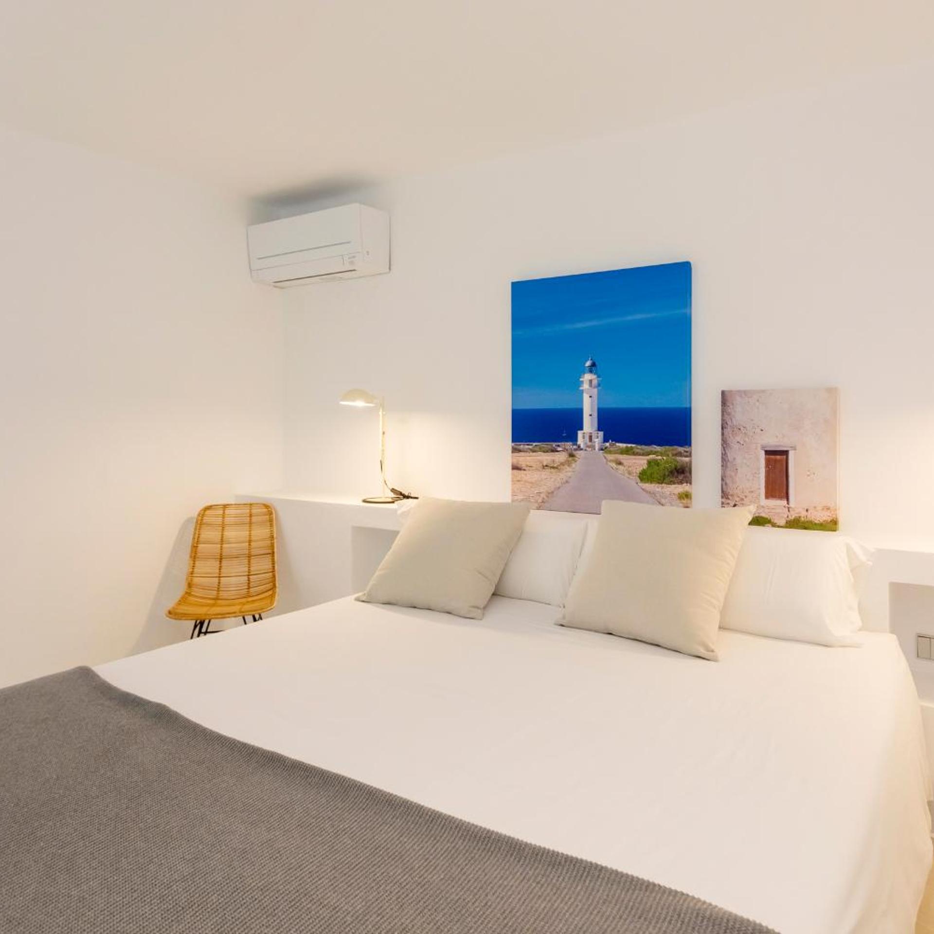 Apartamentos Roca Plana - Formentera Break 8/26