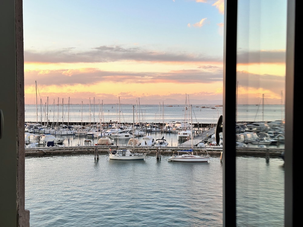 Hotel Grande Italia 112/119