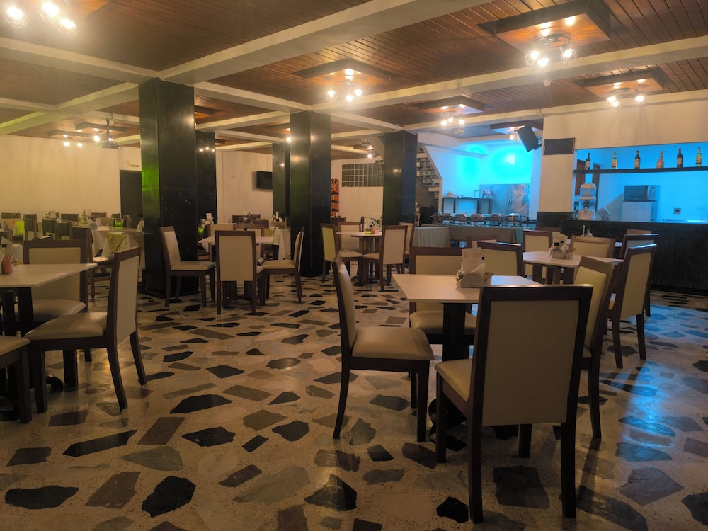Gran Hotel Pereira 61/67