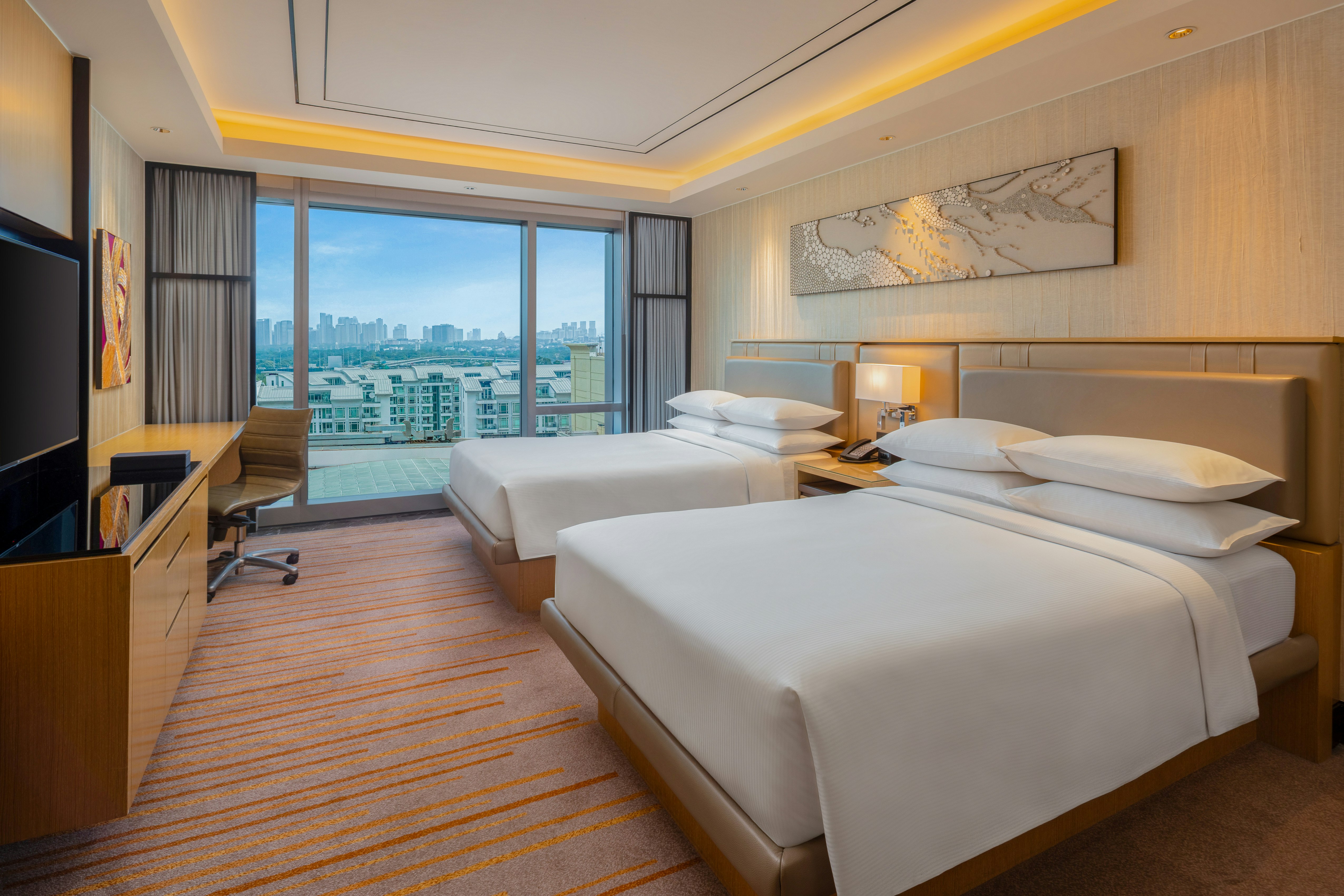 GOVERNOR, SUITE, KING BED