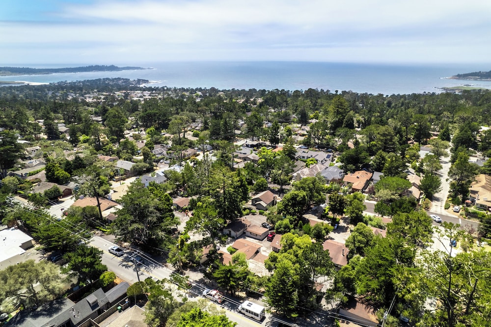 Carmel Resort Inn 65/72