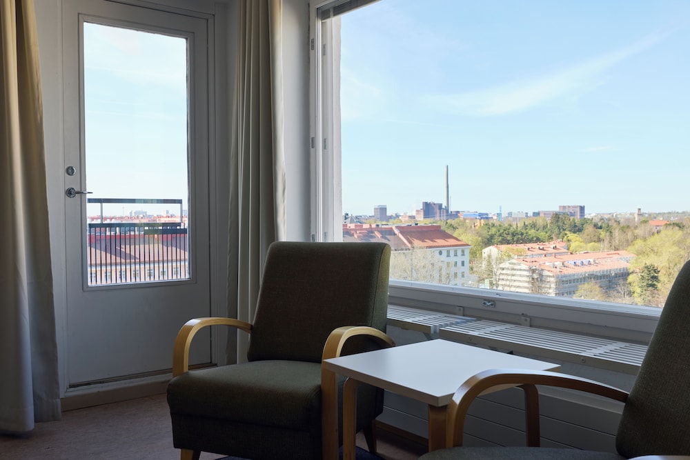 Töölö Towers 33/50