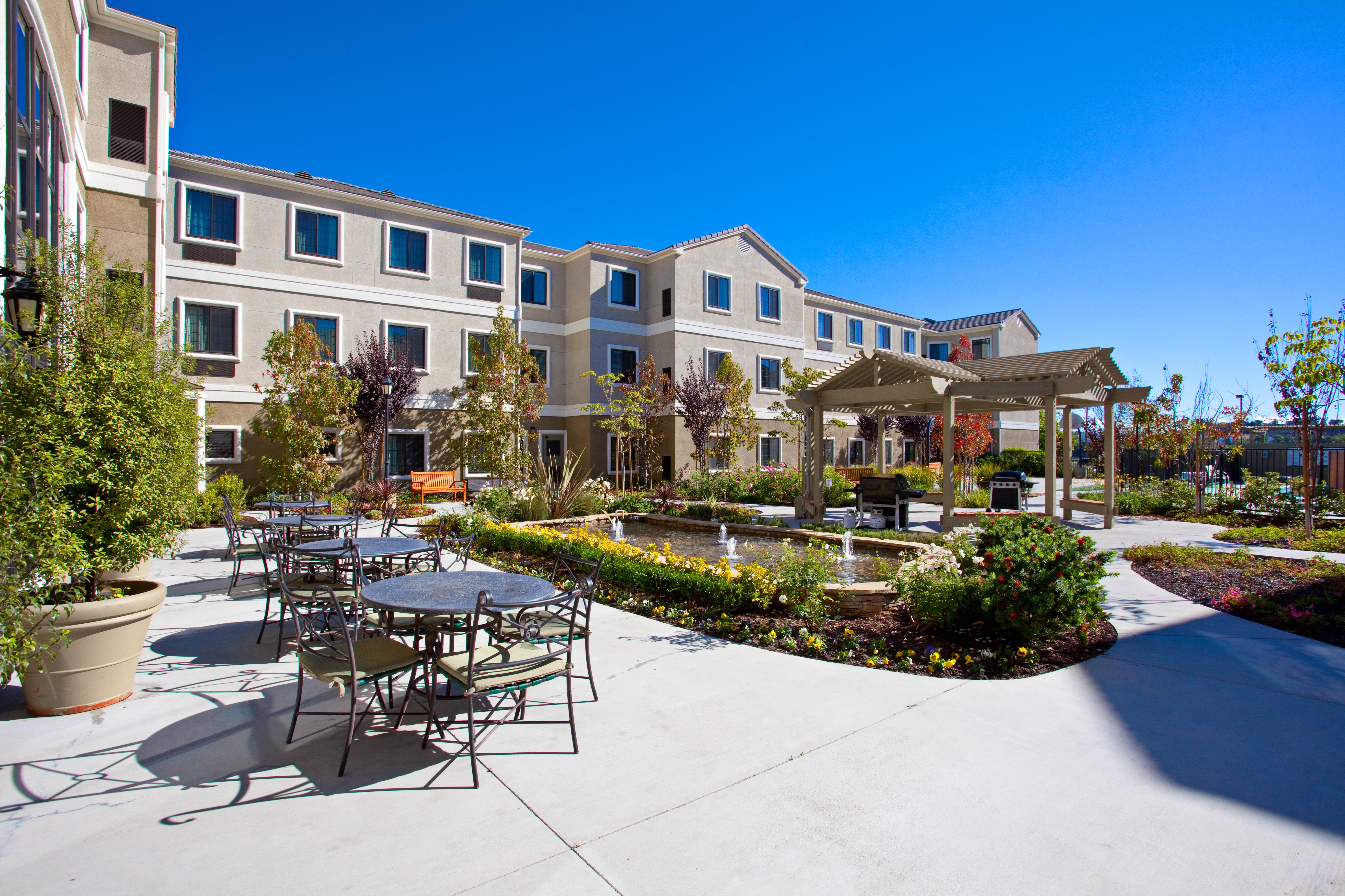 Staybridge Suites Irvine East/Lake Forest 67/72