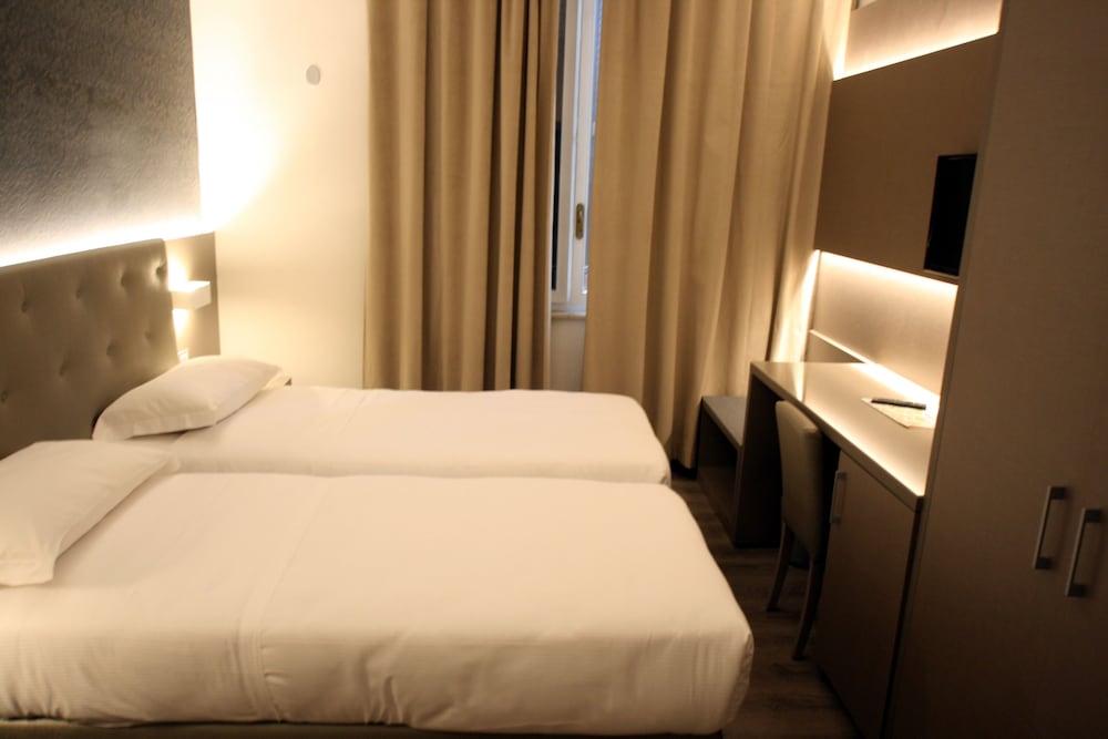 Hotel Principe Modena 22/63
