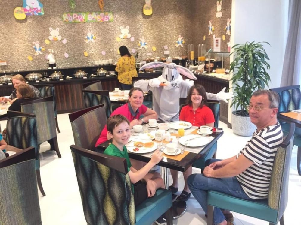 restaurant-cafeteria