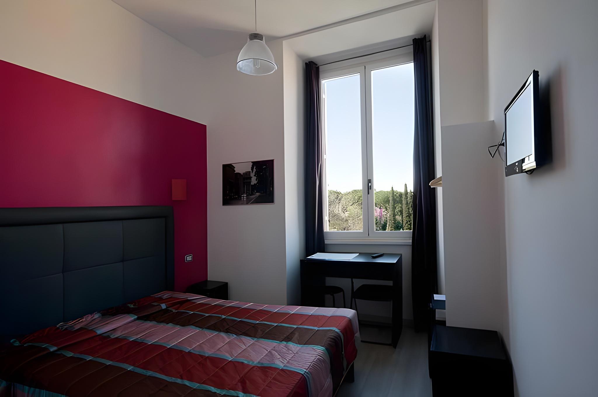 Economy, 2 Double Beds, French Bed