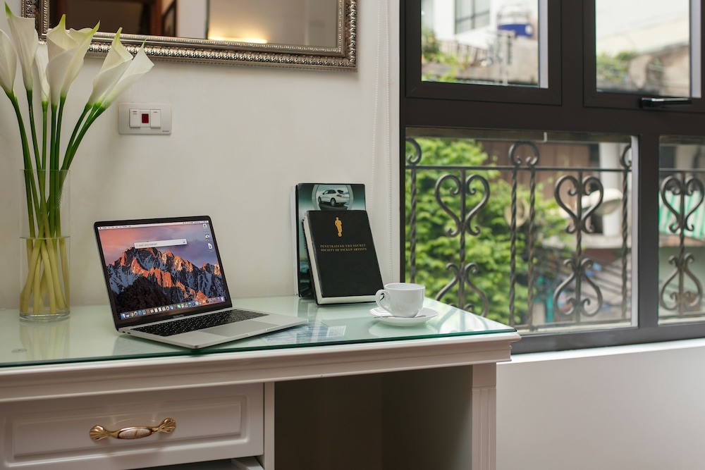 Trang Trang Premium Hotel 10/70