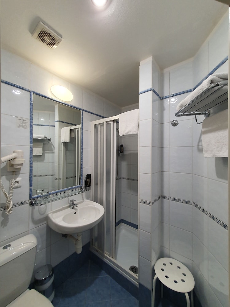 Hotel Machova 45/50