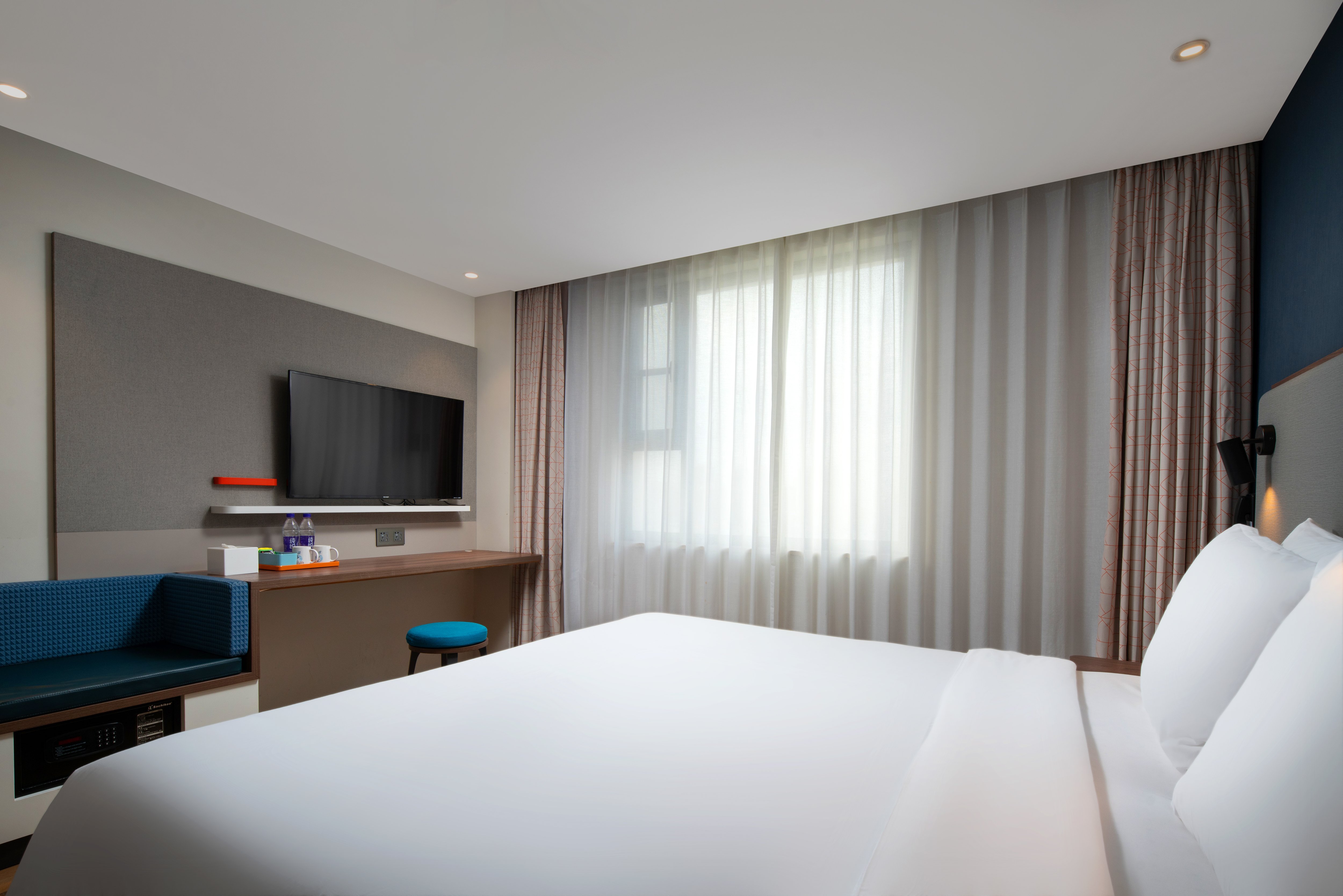 HOLIDAY INN EXPRESS SANYA BAY 29/50