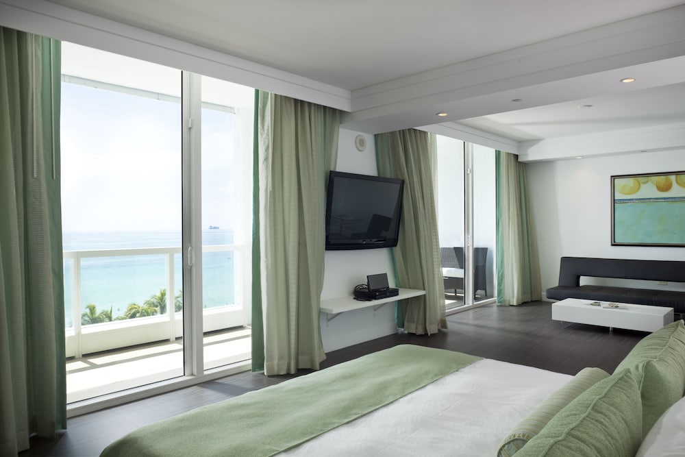 Fontainebleau Miami Beach 11/46