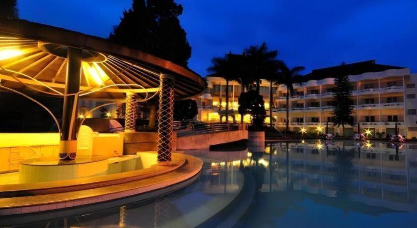 Grand Mutiara Hotel 47/48
