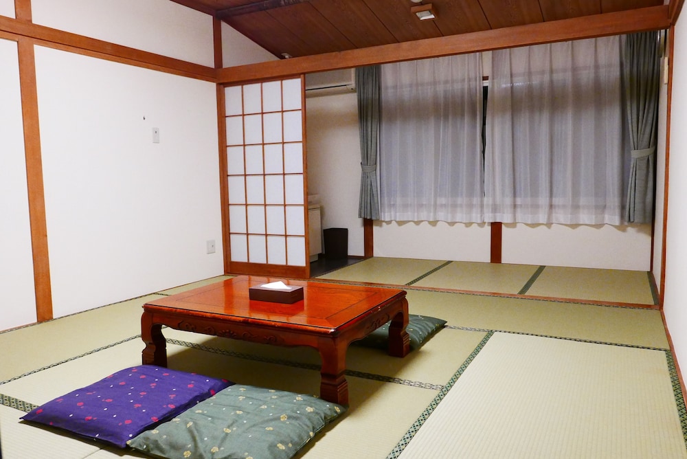 K S House Fuji View Hostel 38/62