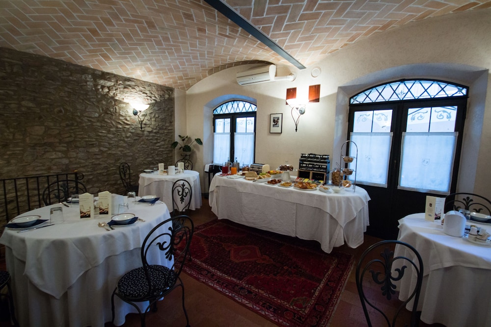 Locanda Del Feudo 43/53
