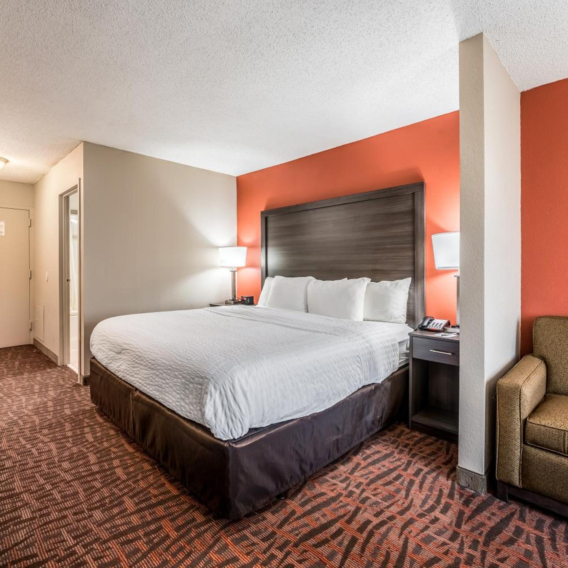 جناح جونيور، Lake Norman Inn and Suites (ex Clarion) 4/10