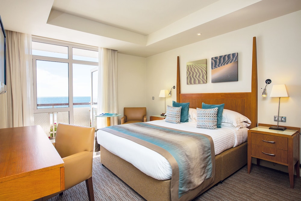 L Horizon Beach Hotel And Spa 19/63