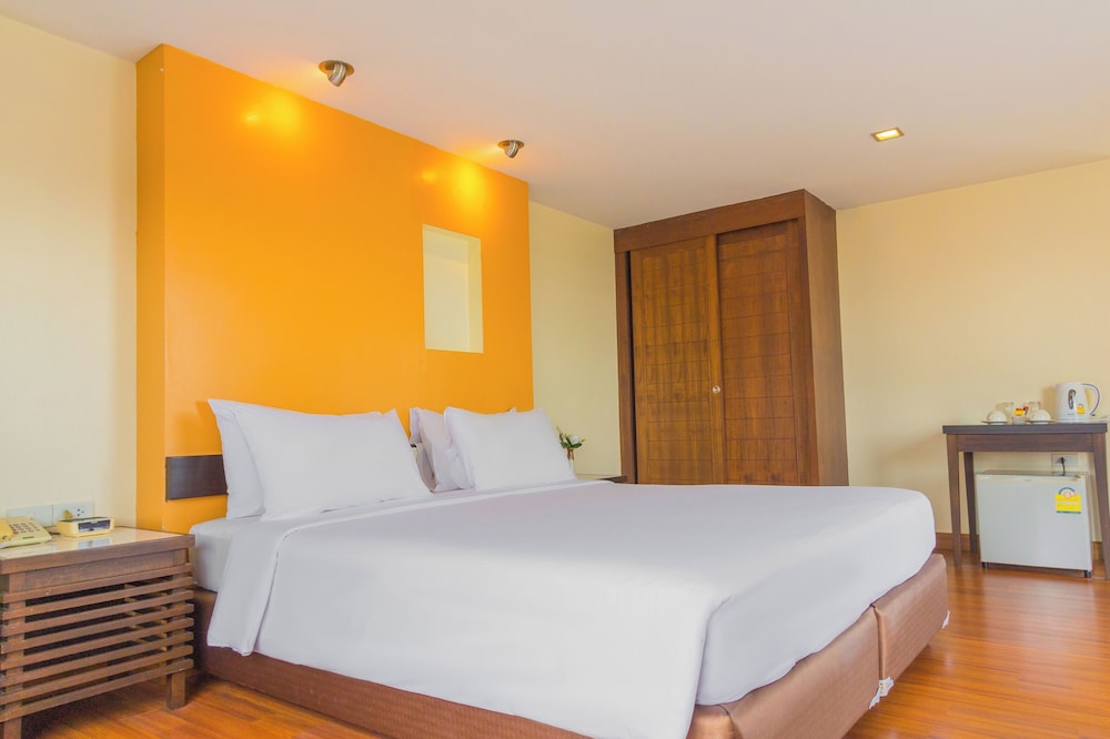 Mayflower Grande Hotel Chiang Mai 19/47