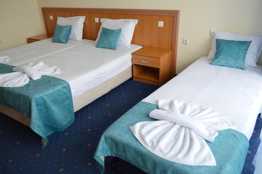 Aquamarine Hotel 28/68