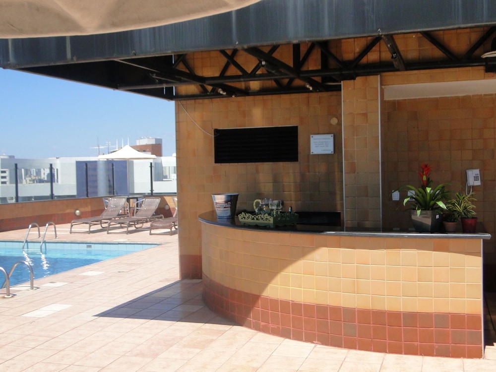 Plaza Praia Suites 14/75