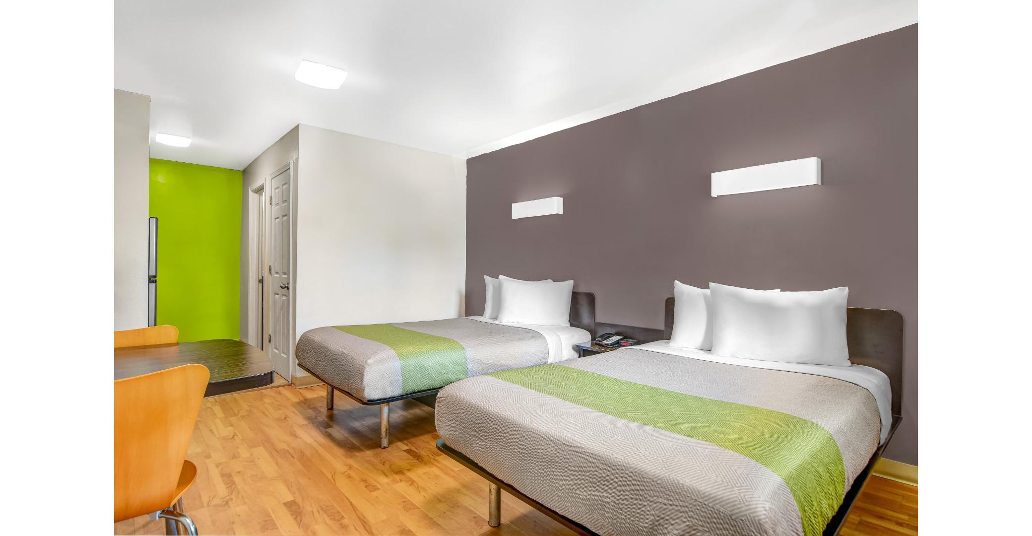 2 Full Beds - Smoking